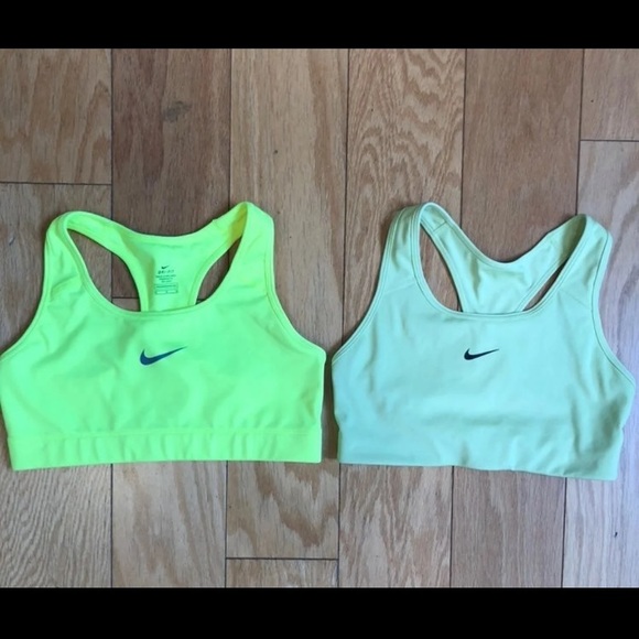 Nike Swoosh Support Bras - Picture 1 of 4